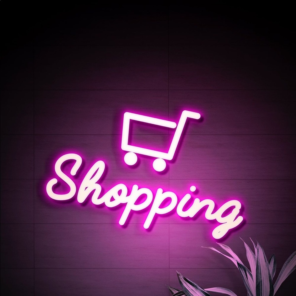 Meet your Posher, Monica